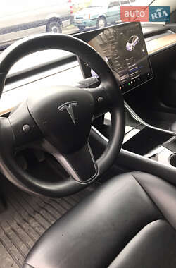 Седан Tesla Model 3 2018 в Одессе
