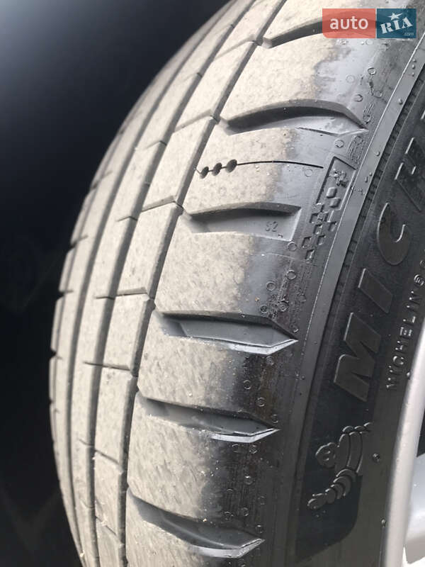 Седан Tesla Model 3 2018 в Одессе
