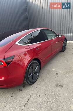 Седан Tesla Model 3 2018 в Киеве