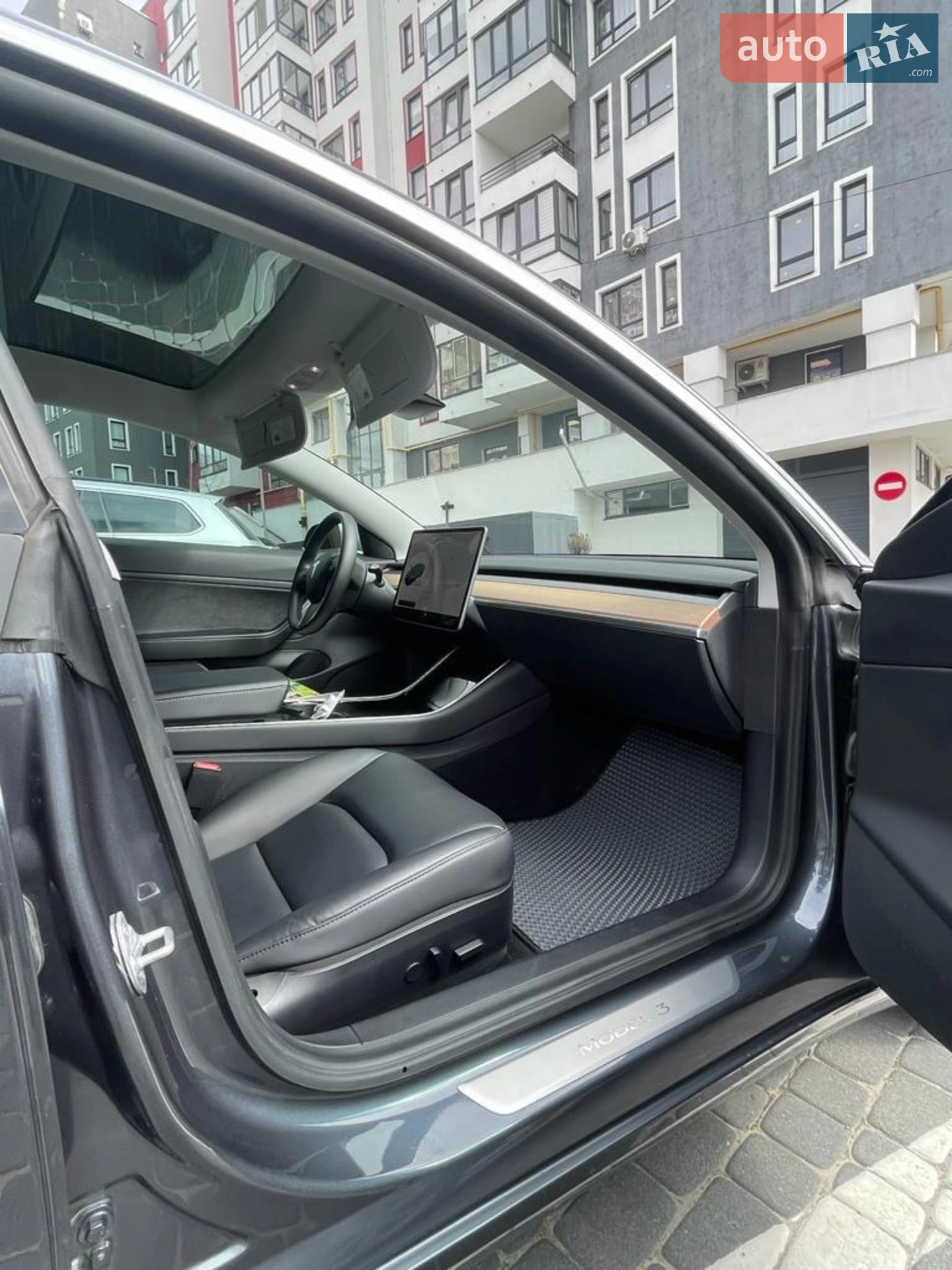 2020 Tesla Model 3 - мініатюра 10
