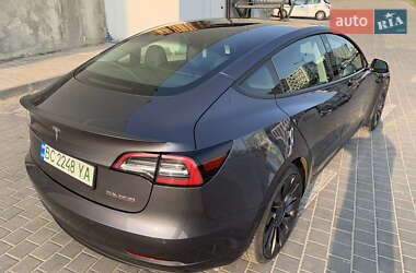 Седан Tesla Model 3 2021 в Львове