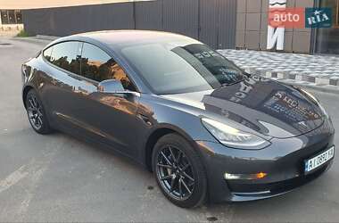 Седан Tesla Model 3 2018 в Киеве