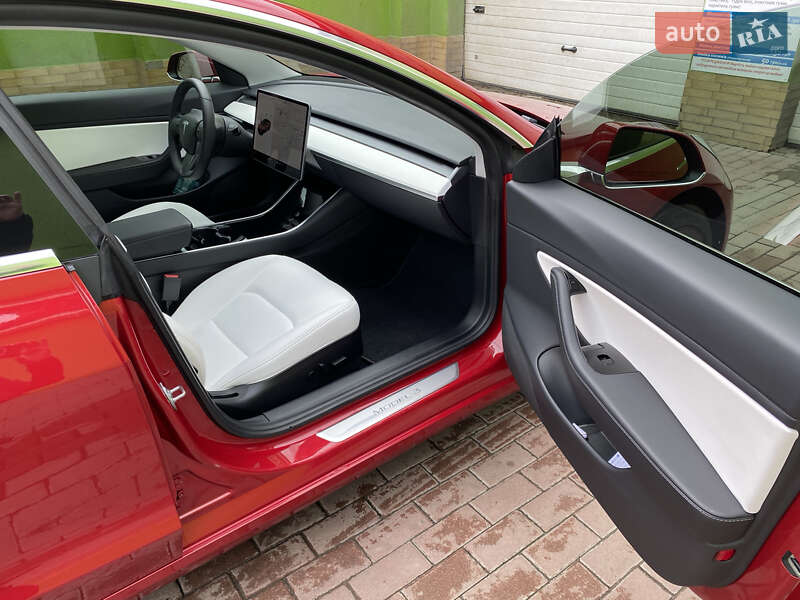 Седан Tesla Model 3 2020 в Мукачево фото 7 Седан Tesla Model 3 2020 в Мукачево