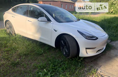 Седан Tesla Model 3 2020 в Харкові