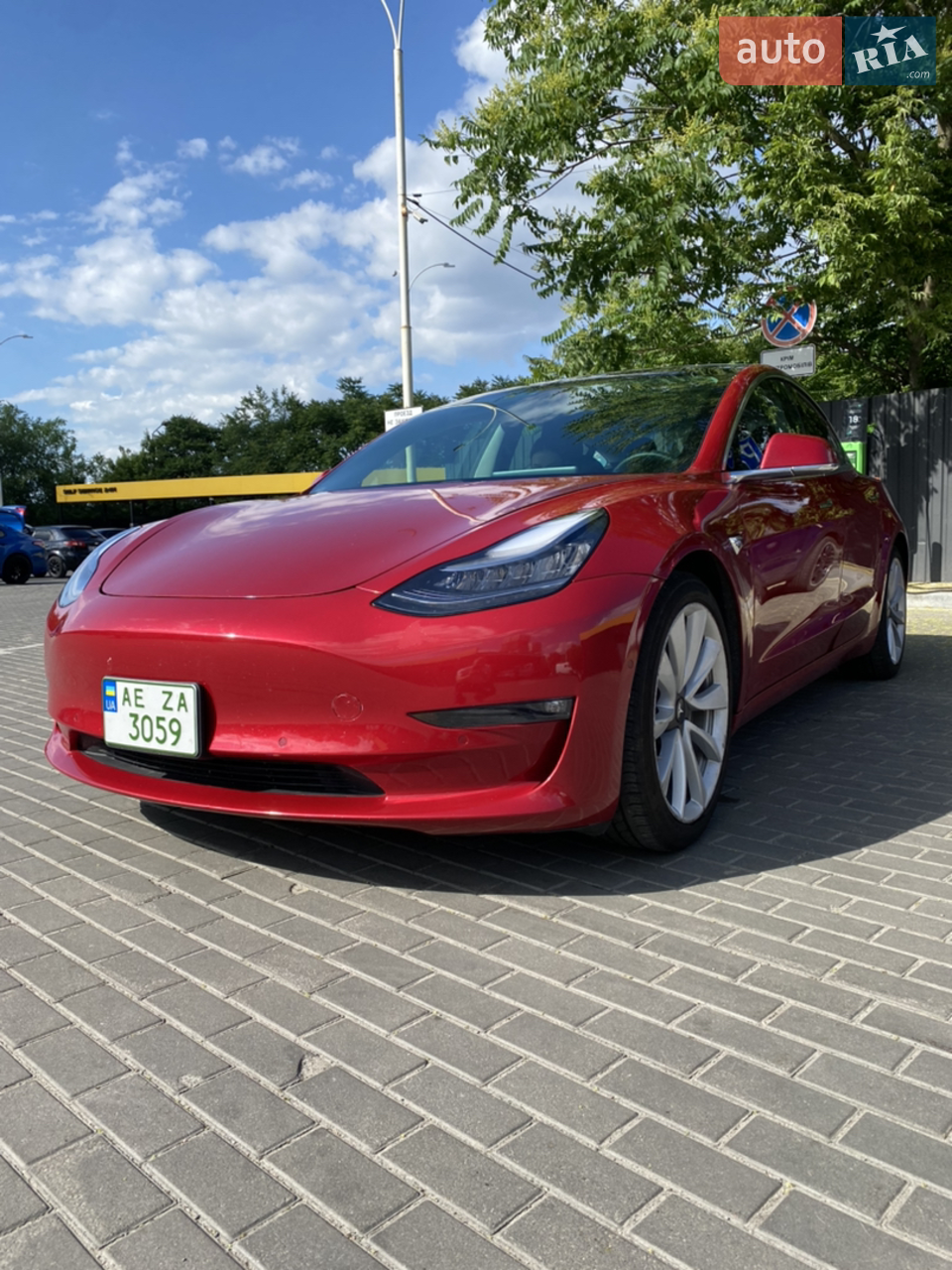 2015 Tesla Model S - мініатюра 13