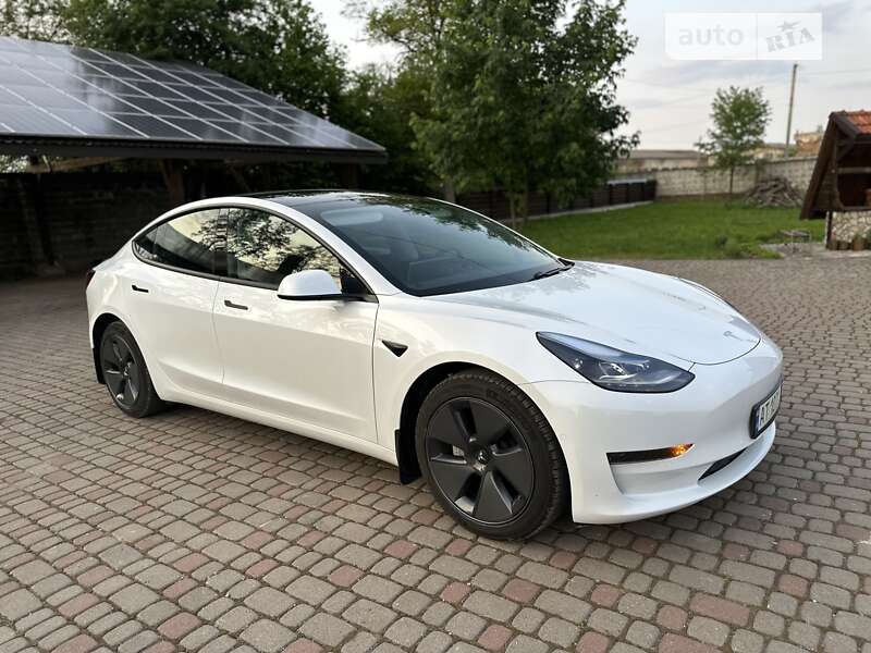 Седан Tesla Model 3 2021 в Калуше фото 7 Седан Tesla Model 3 2021 в Калуше