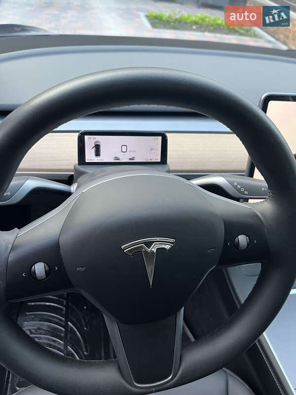Седан Tesla Model 3 2020 в Хмельницькому