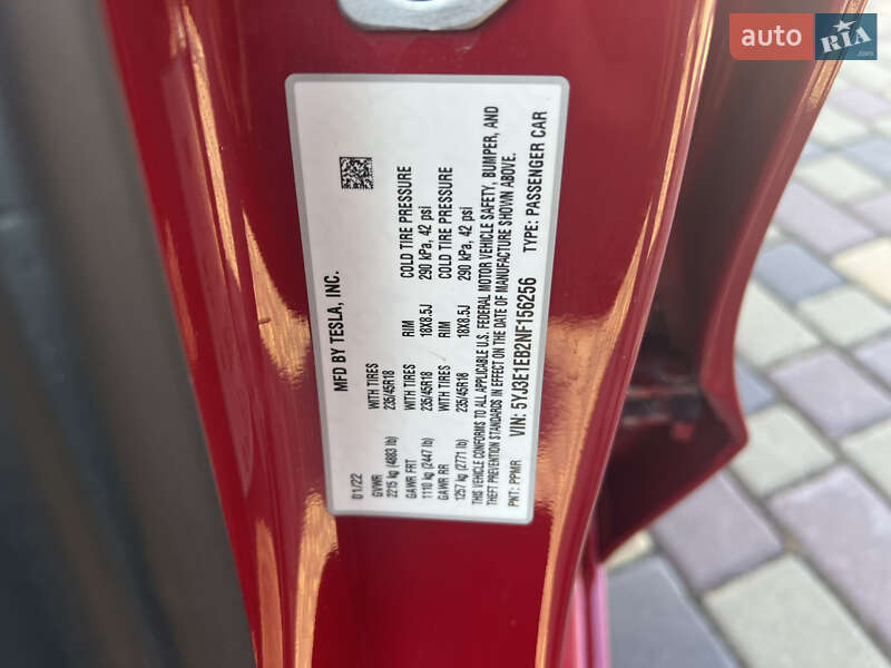 Седан Tesla Model 3 2022 в Днепре