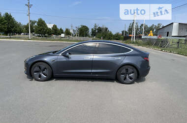 Седан Tesla Model 3 2018 в Буче