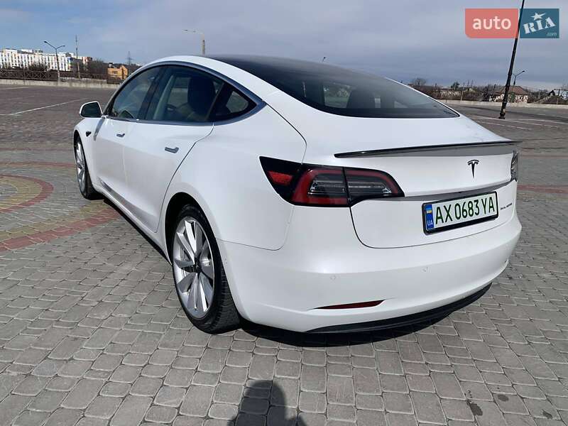 Седан Tesla Model 3 2019 в Харькове