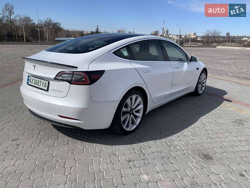 Седан Tesla Model 3 2019 в Харкові
