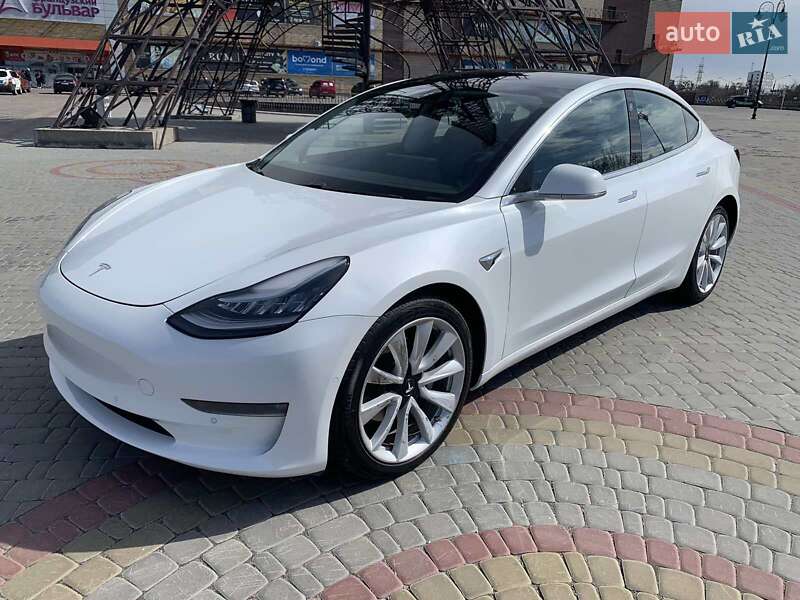 Седан Tesla Model 3 2019 в Харькове