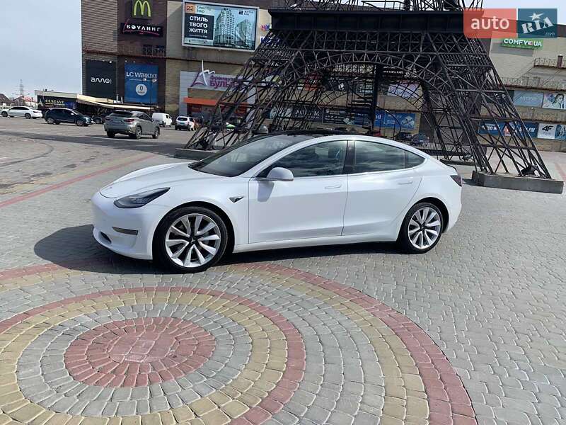 Седан Tesla Model 3 2019 в Харкові