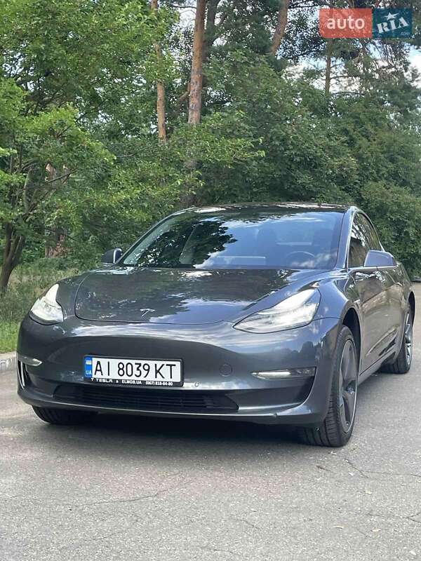 Седан Tesla Model 3 2018 в Киеве