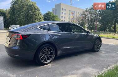 Седан Tesla Model 3 2018 в Киеве