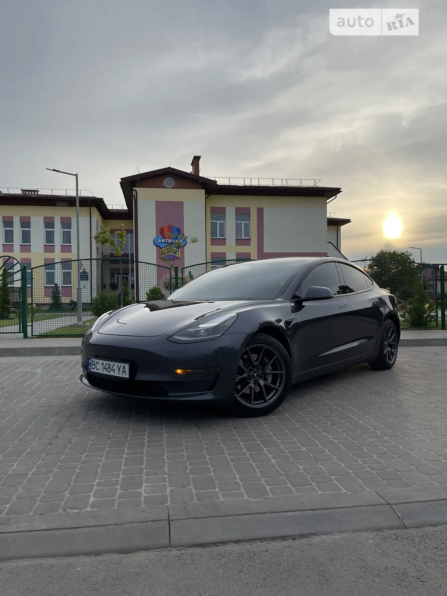2021 Tesla Model 3 - фото 1