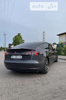 Седан Tesla Model 3 2021 в Львові