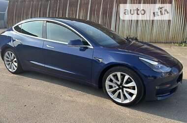 Седан Tesla Model 3 2019 в Киеве