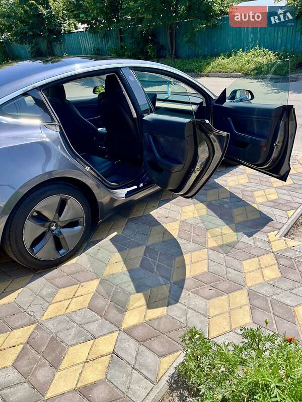 Седан Tesla Model 3 2018 в Білій Церкві