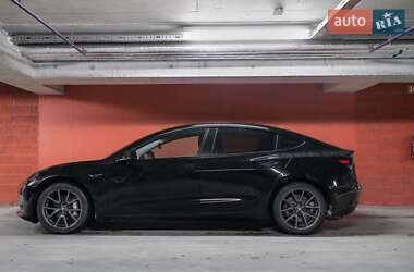 Седан Tesla Model 3 2018 в Киеве