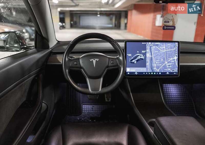 Седан Tesla Model 3 2018 в Киеве фото 13 Седан Tesla Model 3 2018 в Киеве