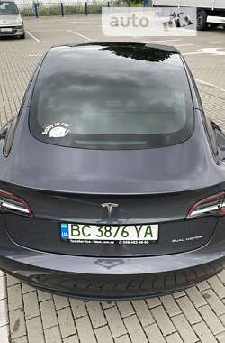Седан Tesla Model 3 2021 в Нововолинську