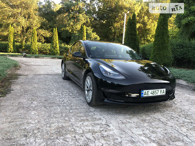 Седан Tesla Model 3 2022 в Дніпрі