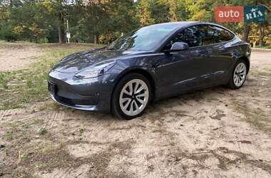 Седан Tesla Model 3 2022 в Днепре