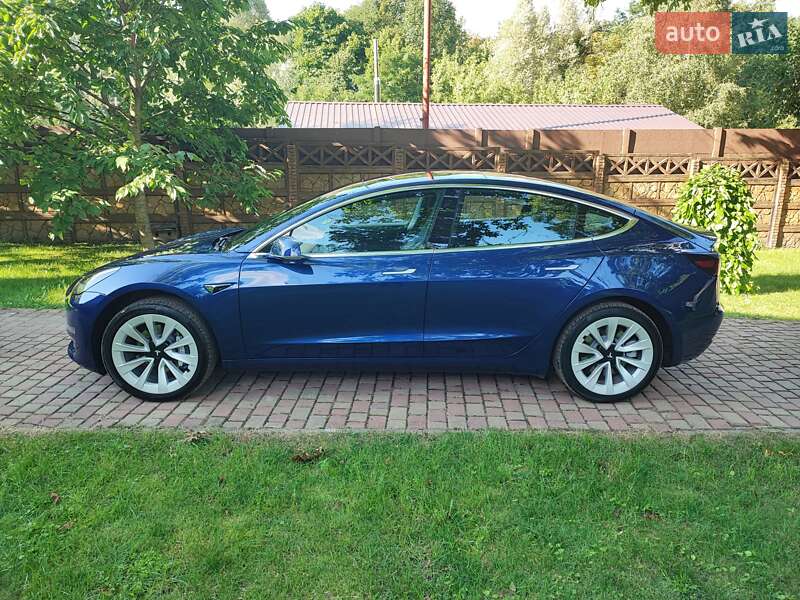 Седан Tesla Model 3 2018 в Киеве фото 5 Седан Tesla Model 3 2018 в Киеве