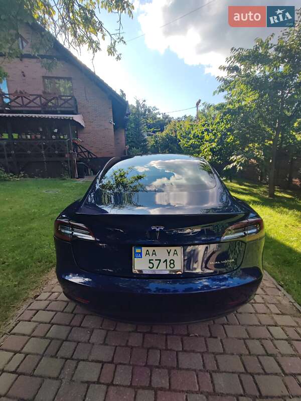 Седан Tesla Model 3 2018 в Киеве фото 10 Седан Tesla Model 3 2018 в Киеве