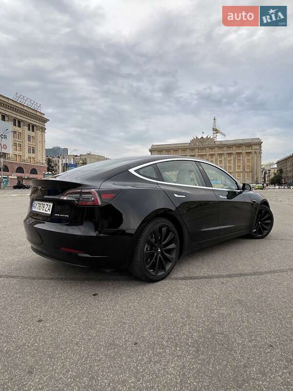 Седан Tesla Model 3 2018 в Харькове