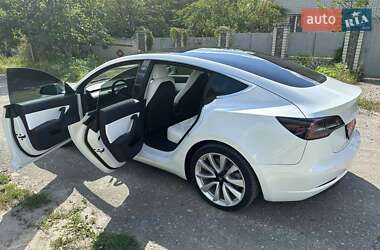 Седан Tesla Model 3 2020 в Харькове