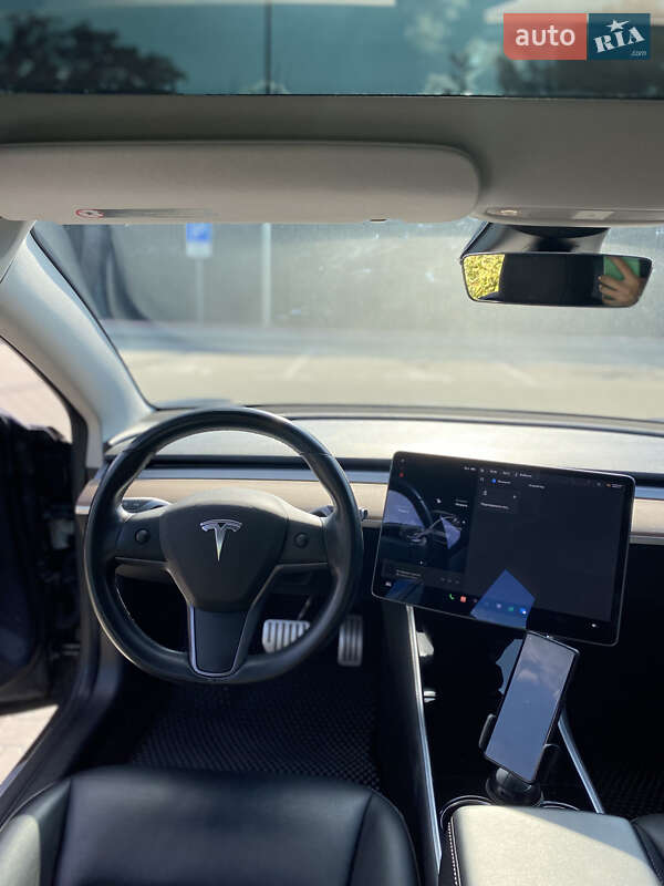 Седан Tesla Model 3 2018 в Киеве