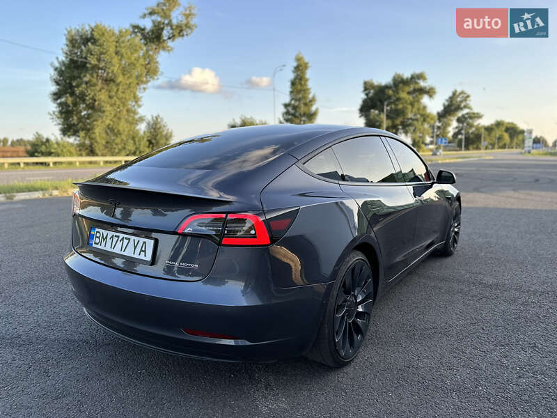 Седан Tesla Model 3 2021 в Киеве