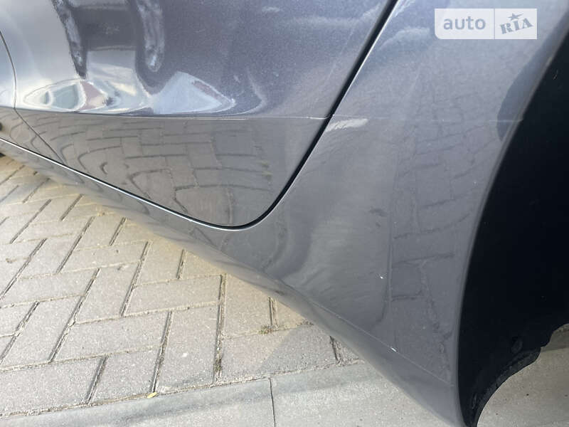 Седан Tesla Model 3 2022 в Виннице