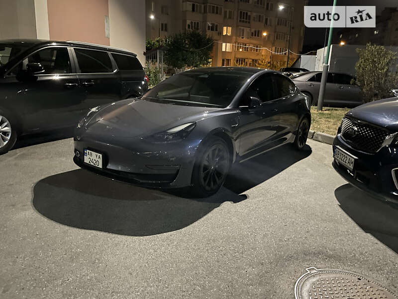 Tesla Model 3 2022