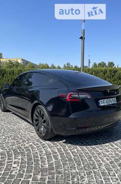Седан Tesla Model 3 2021 в 