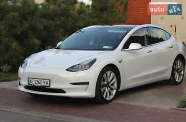 Седан Tesla Model 3 2020 в Дніпрі