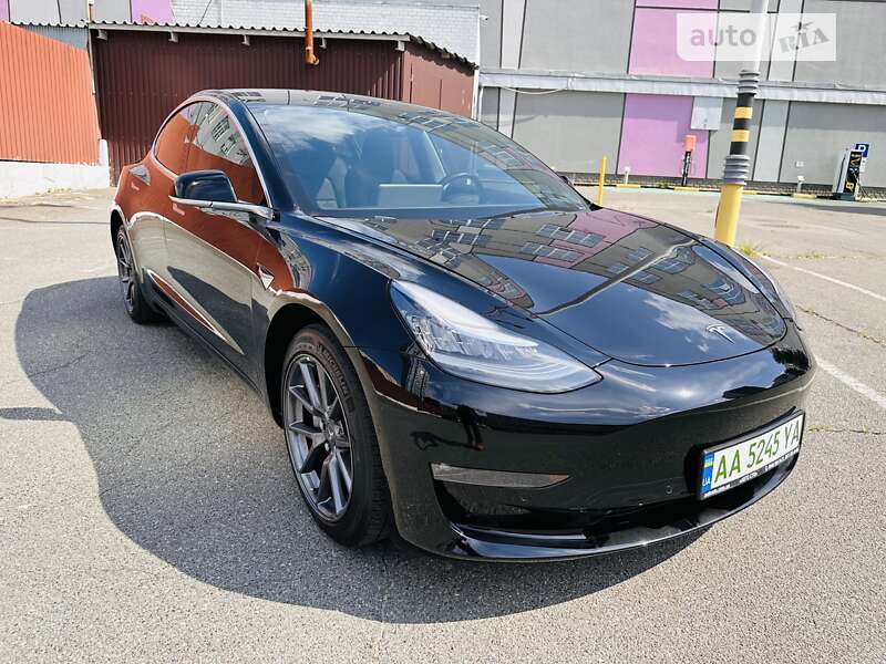 Tesla Model 3 2018