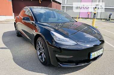 Седан Tesla Model 3 2018 в 