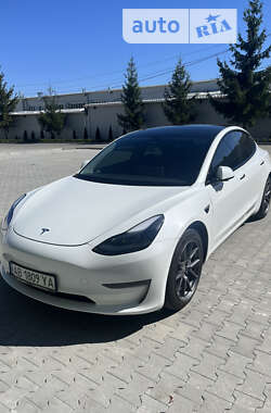 Седан Tesla Model 3 2021 в Виннице