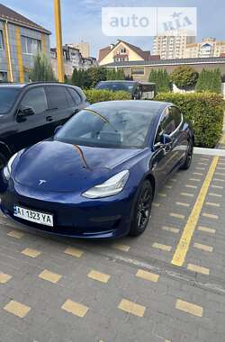 Седан Tesla Model 3 2019 в Буче