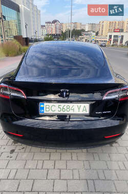 Седан Tesla Model 3 2022 в Хмельницком