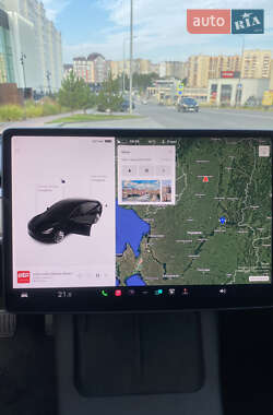 Седан Tesla Model 3 2022 в Хмельницком