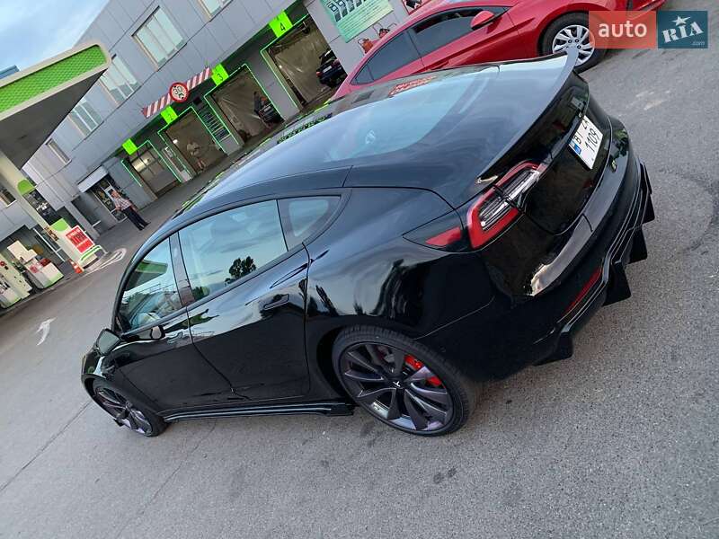 Седан Tesla Model 3 2018 в Кременчуге