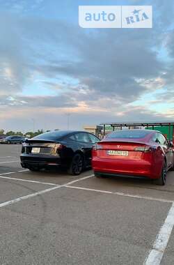 Седан Tesla Model 3 2018 в Кременчуці