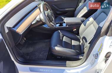 Седан Tesla Model 3 2019 в Киеве