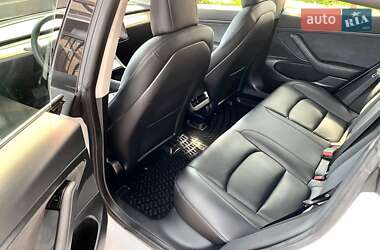 Седан Tesla Model 3 2020 в Киеве