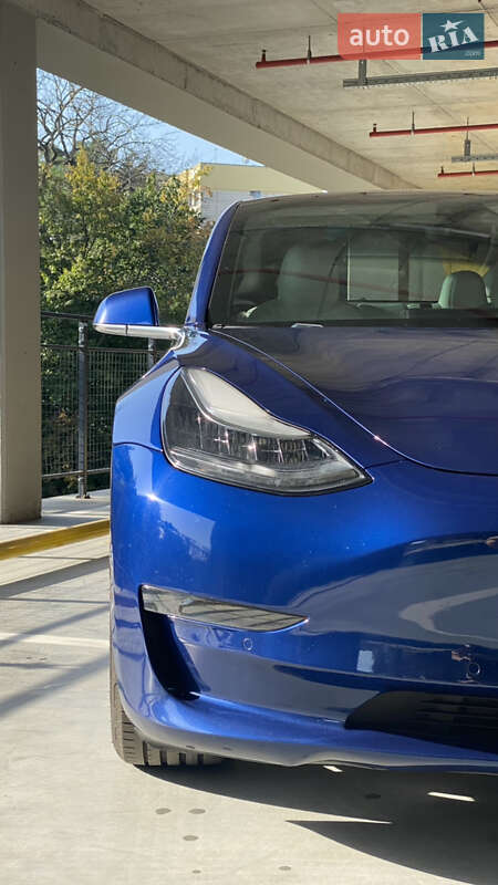 Седан Tesla Model 3 2018 в Києві