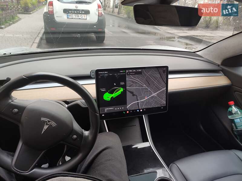 Седан Tesla Model 3 2017 в Ивано-Франковске